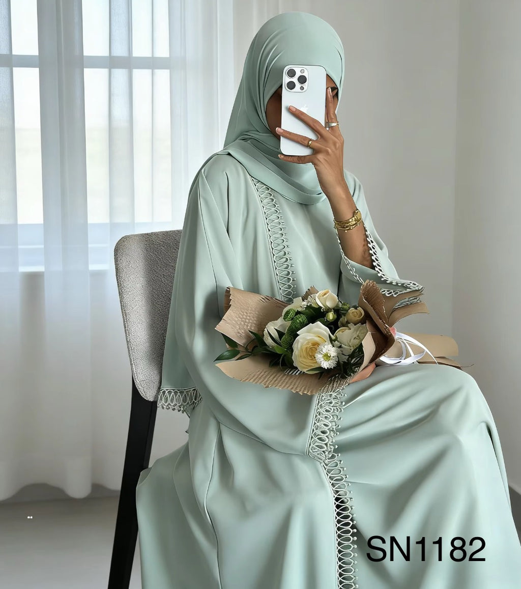 Ensemble abaya brodée