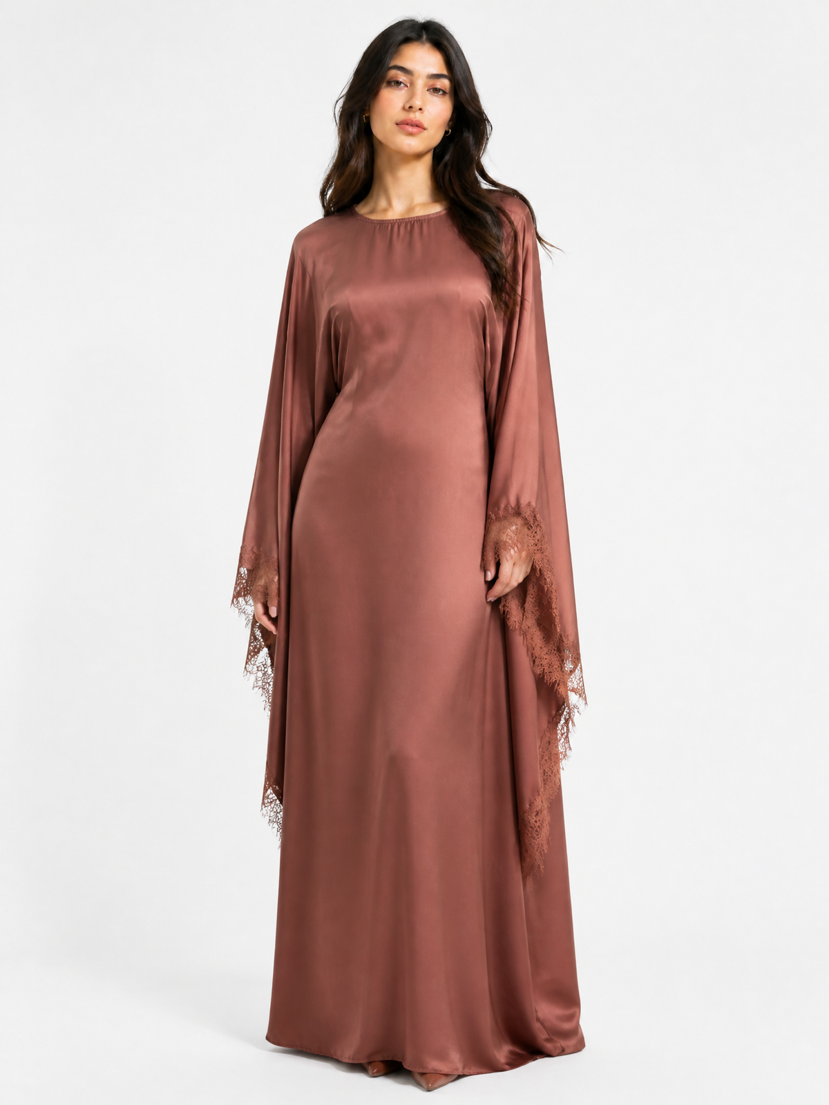 Abaya caftan satiné à dentelle