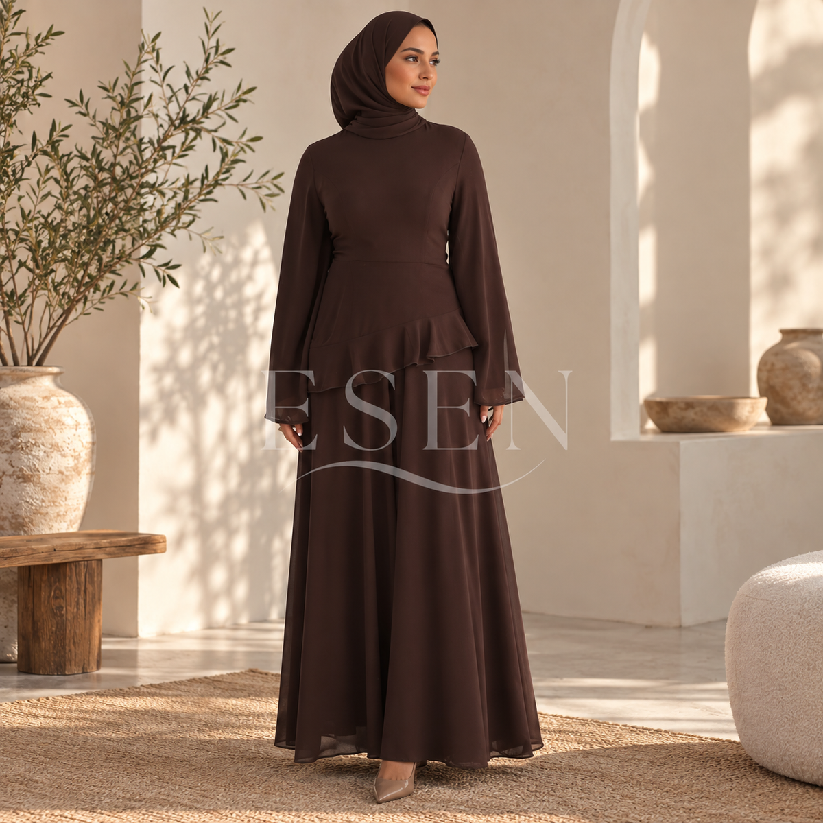 Robe asymétrique à volants