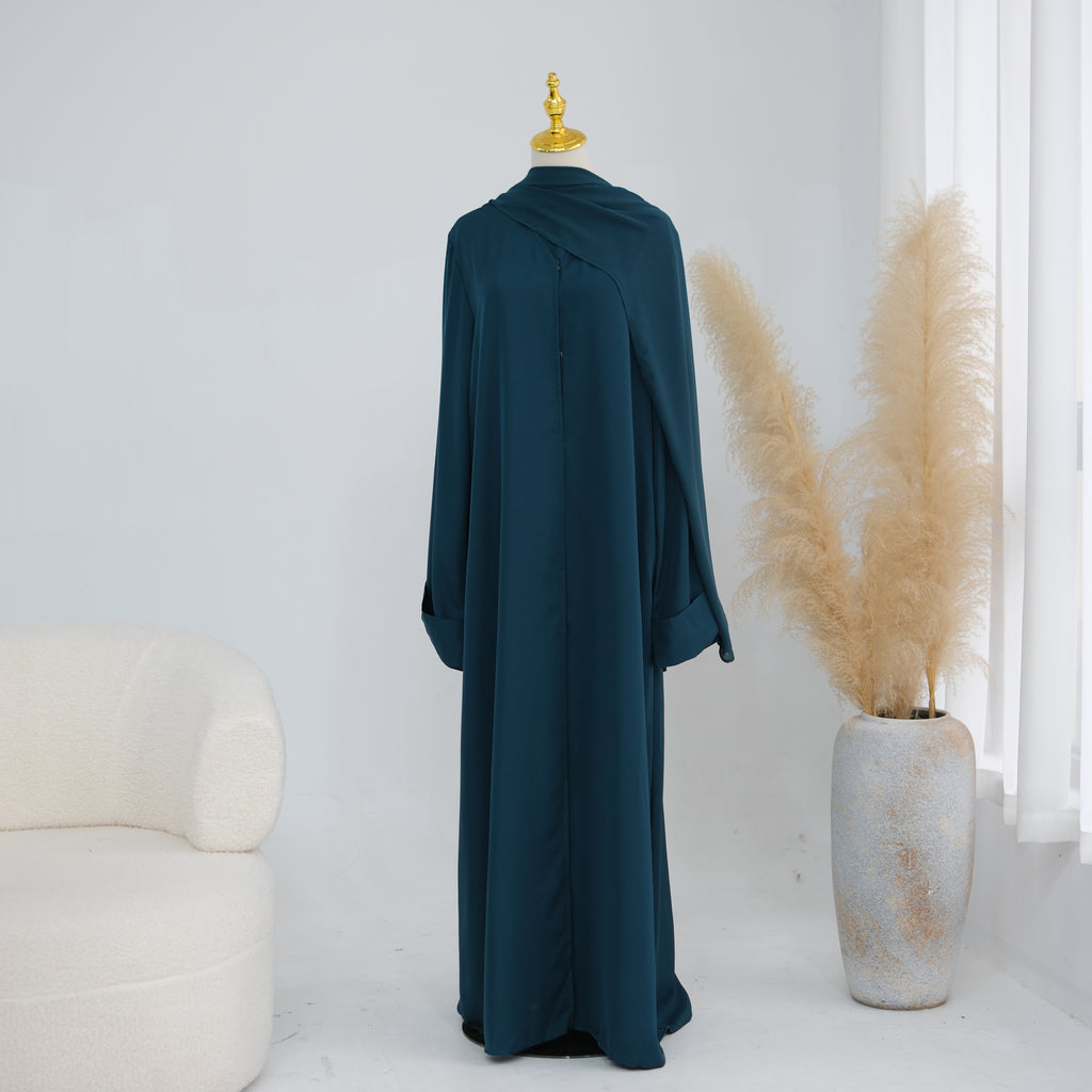 Ensemble abaya et hijab boutonné