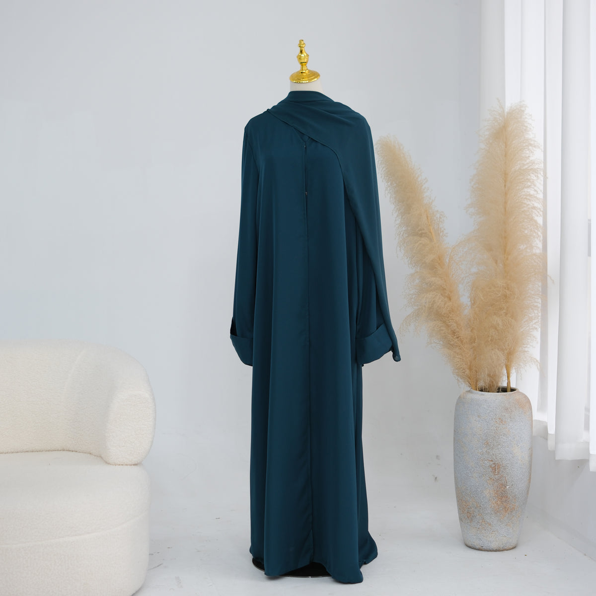 Ensemble abaya et hijab boutonné