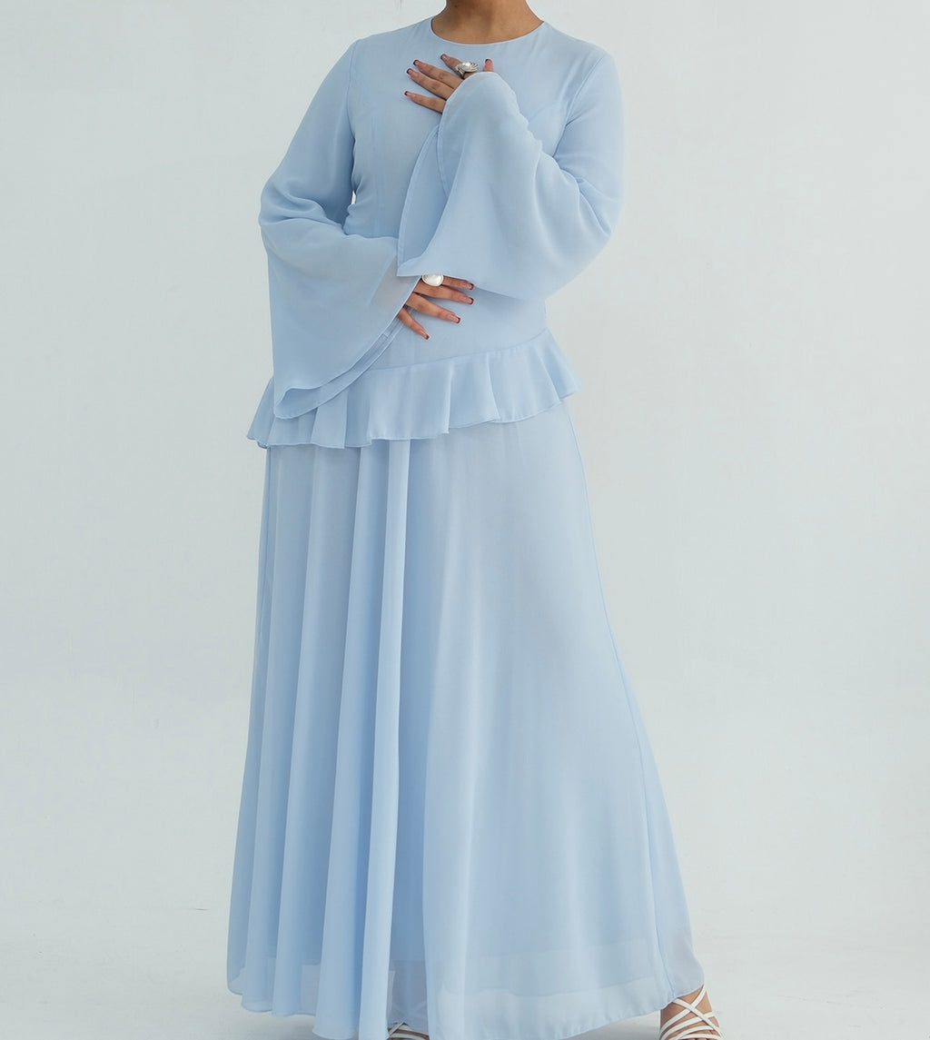 Robe asymétrique à volants