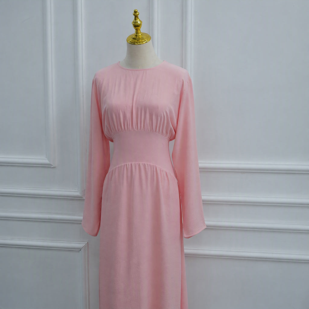 Robe cintrée à la taille