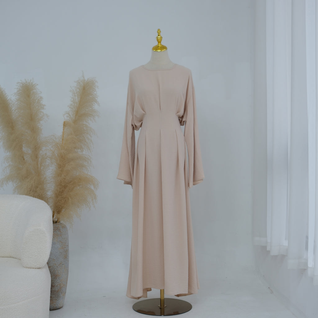 Robe cintrée à plis