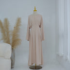 Robe cintrée à plis