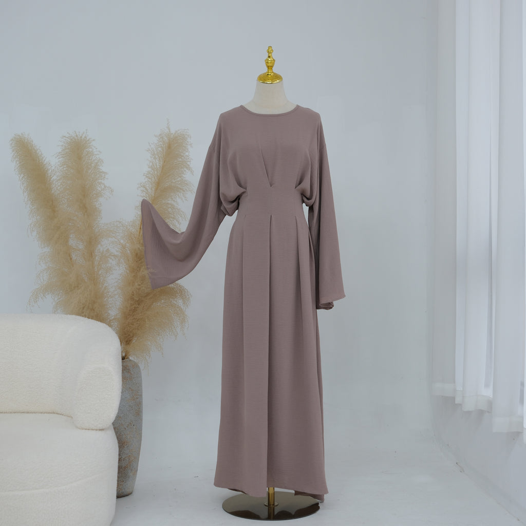 Robe cintrée à plis