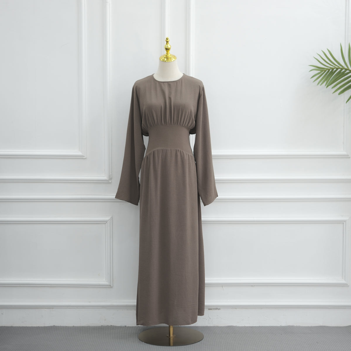 Robe cintrée à la taille