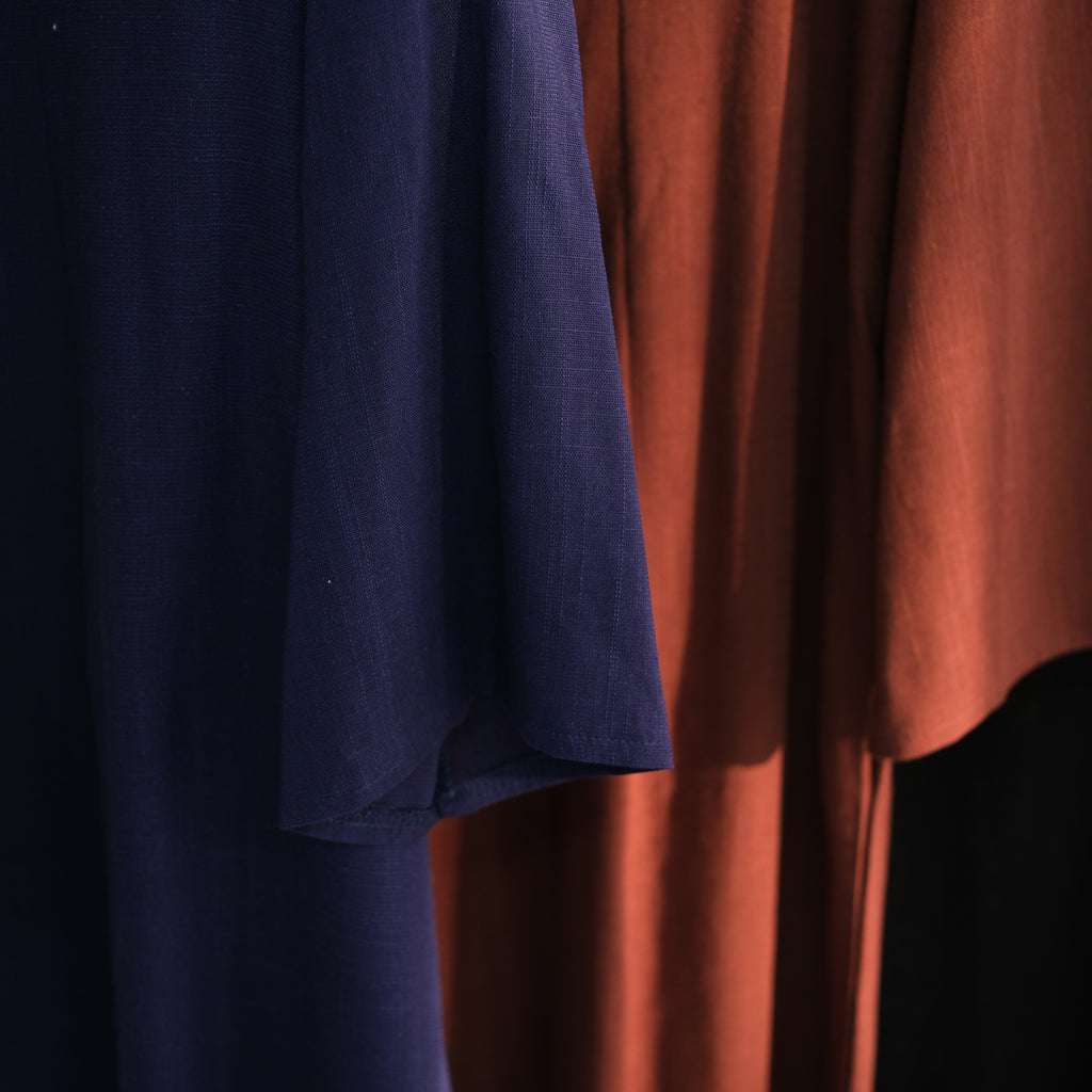 Robe évasée à lacets ajustables