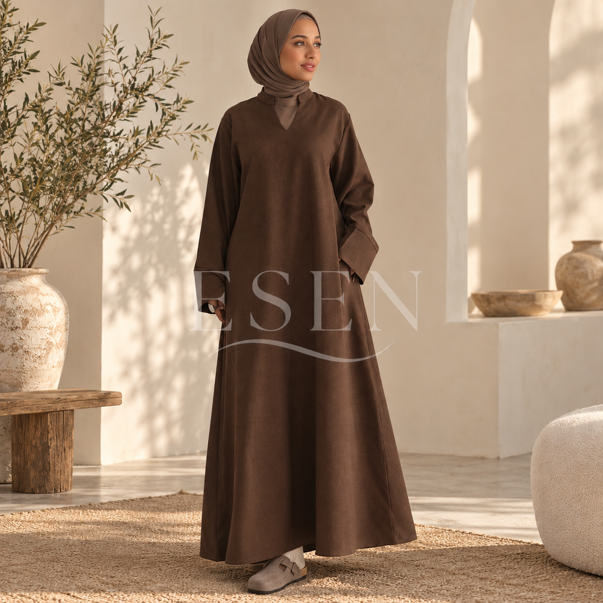 Abaya longue à col V