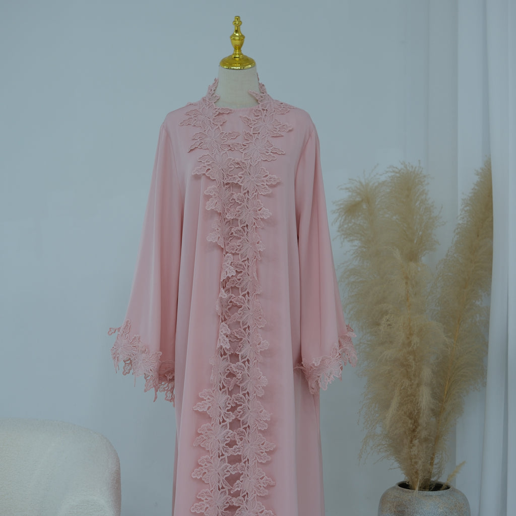 Ensemble kimono et sous-robe brodé