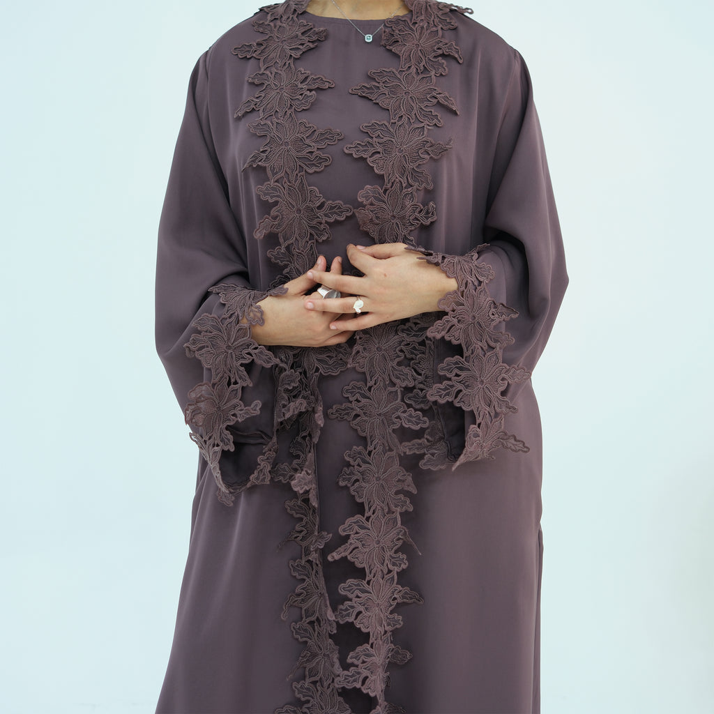 Ensemble kimono et sous-robe brodé