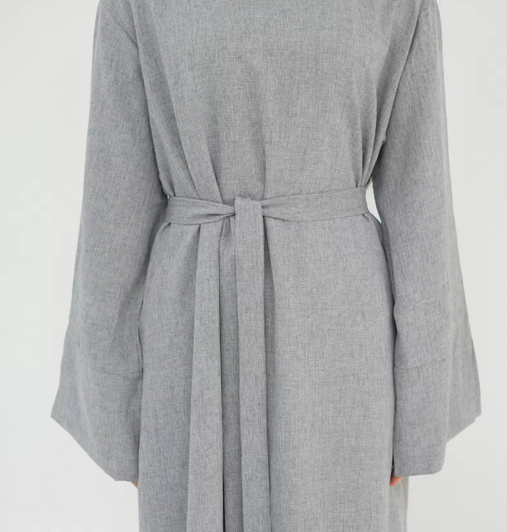 Abaya longue avec ceinture