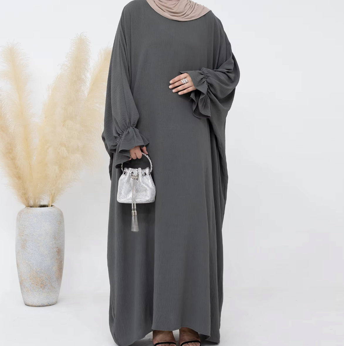 Abaya avec hijab intégré