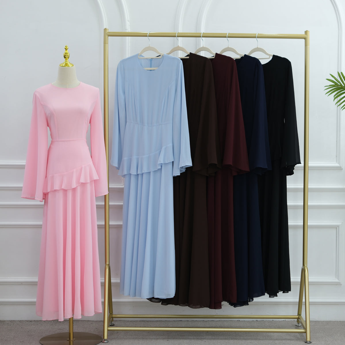 Robe asymétrique à volants