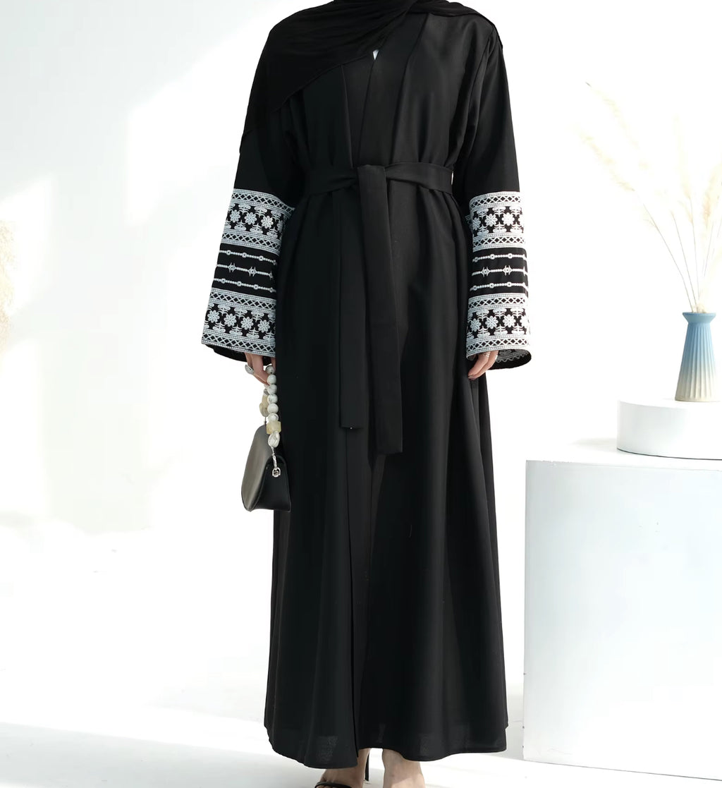 Kimono brodé