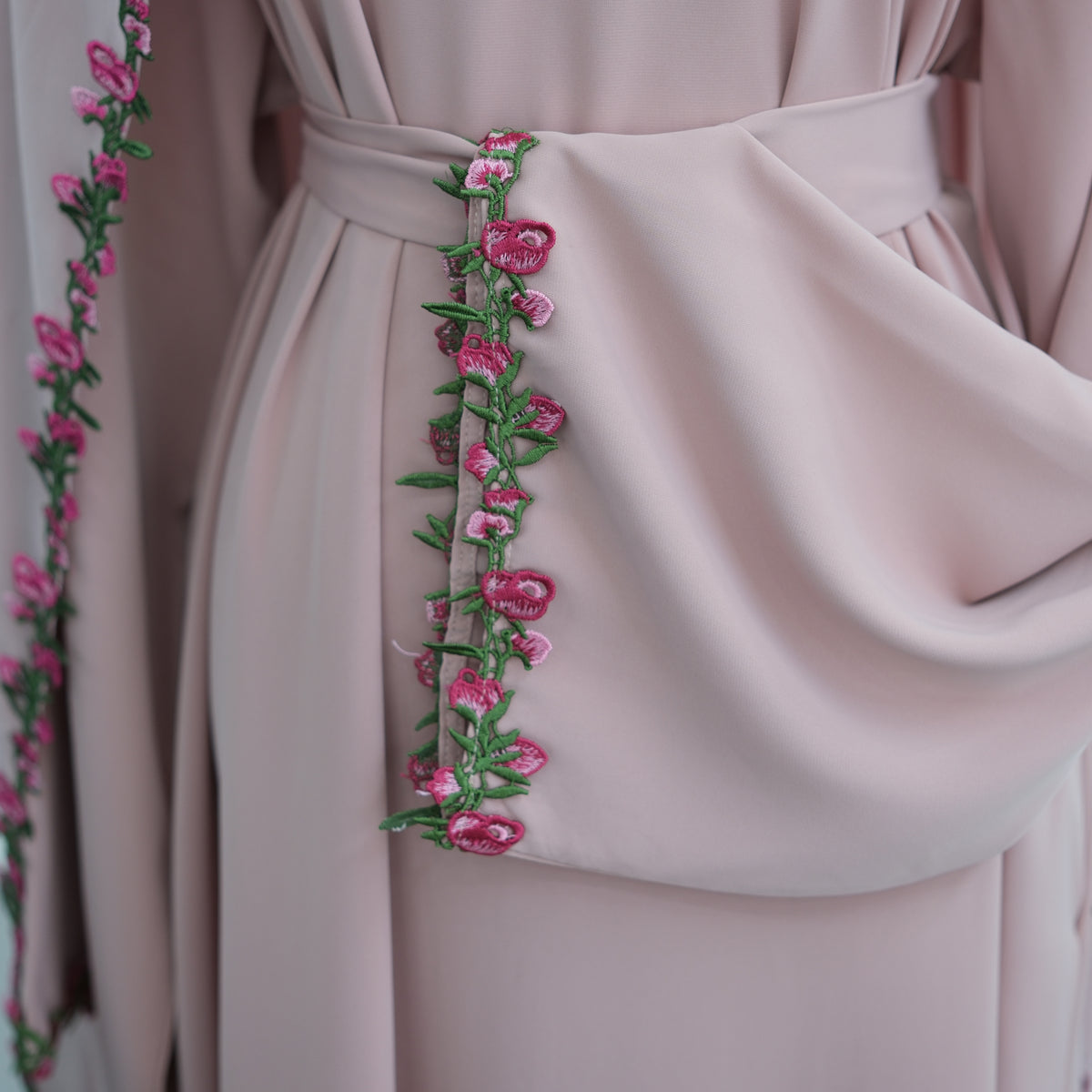 Ensemble abaya et hijab flower