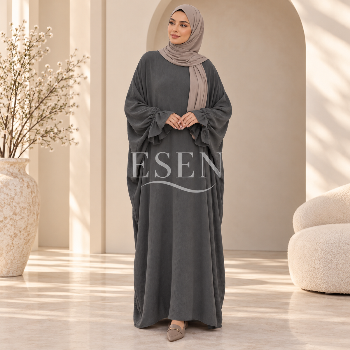 Abaya avec hijab intégré